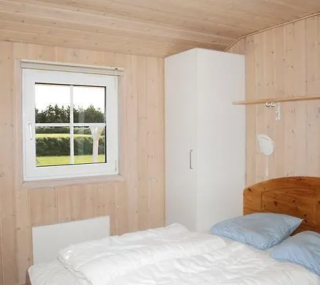 Ferienhaus Six-bedroom Holiday In 5
